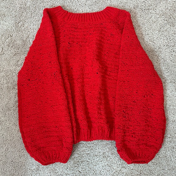 Red oversized sweater - Picture 2 of 3